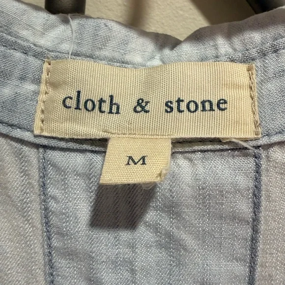 cloth & stone Light Blue Sleeveless Button-Front Blouse Size M Anthropologie - Picture 2 of 4